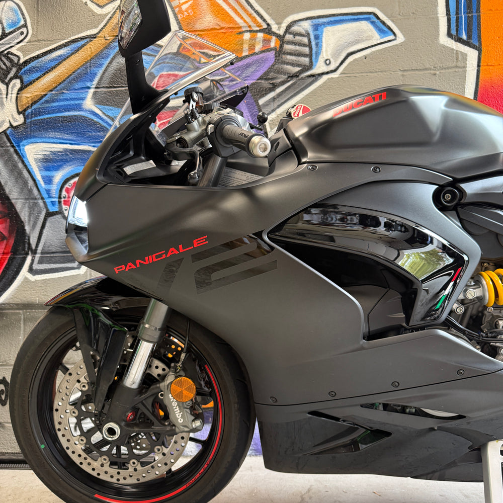 
                      
                        2024 DUCATI PANIGALE V2 Black on Black
                      
                    