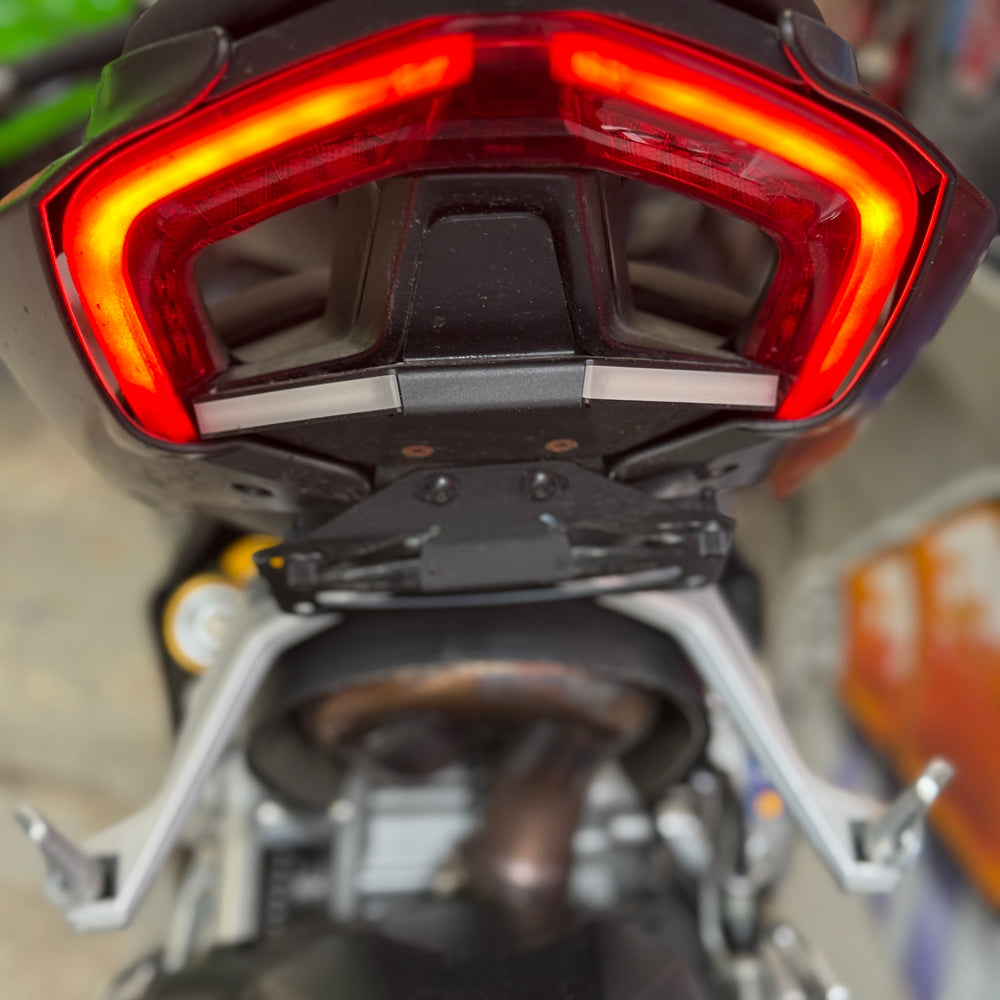 
                      
                        2024 DUCATI PANIGALE V2 Black on Black
                      
                    