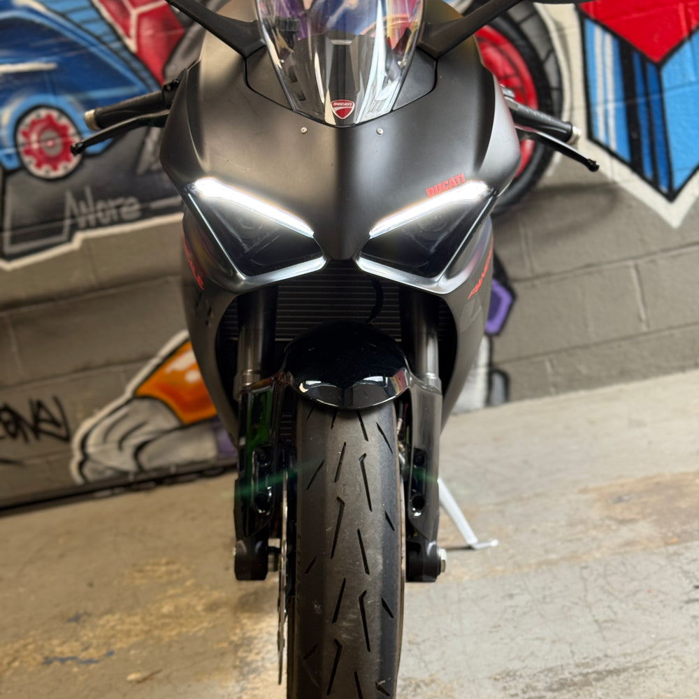 
                      
                        2024 DUCATI PANIGALE V2 Black on Black
                      
                    